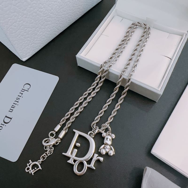 chr1st1an D10r necklaces